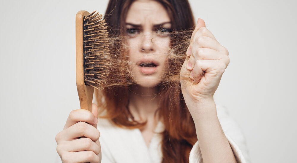 Rụng tóc ở nam và nữ, lý giải nguyên nhân và cách khắc phục