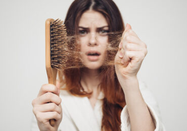 Rụng tóc ở nam và nữ, lý giải nguyên nhân và cách khắc phục