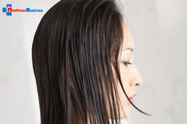 Không để tóc ướt lâu