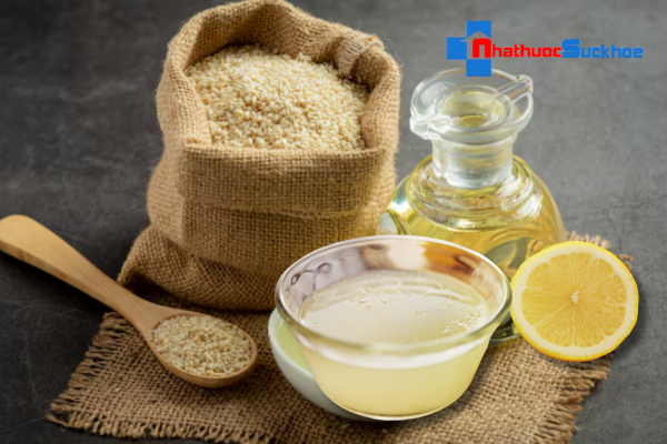 Vì sao dầu mè và nước cốt chanh tốt cho tóc?