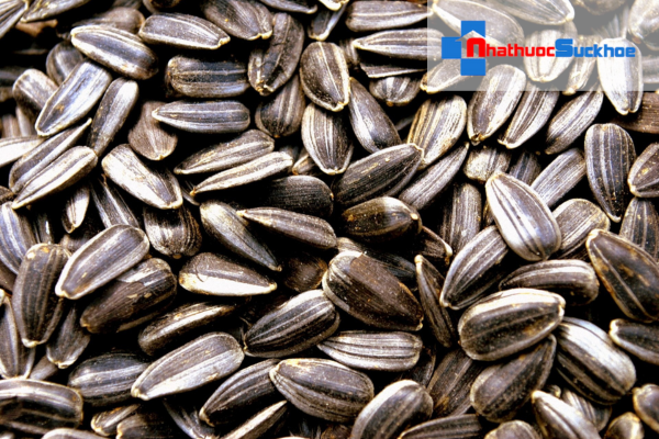 Dưỡng tóc từ bên trong bằng cách ăn hạt hướng dương