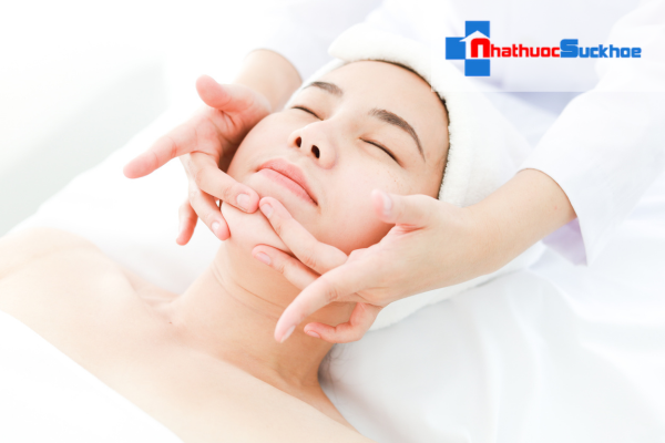Chăm sóc vùng mắt, môi, cổ